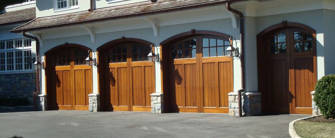 Hormann Heritage garage door with decorative features