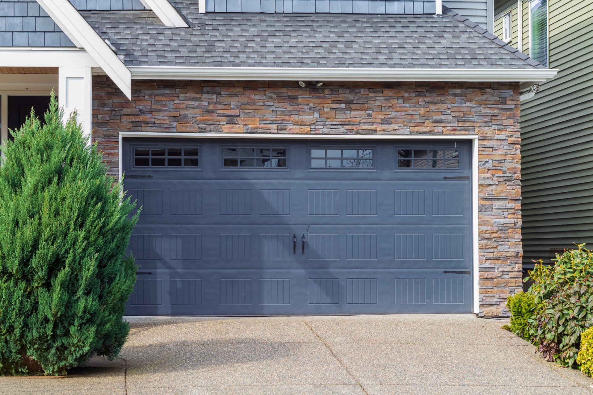 garage door warning signs